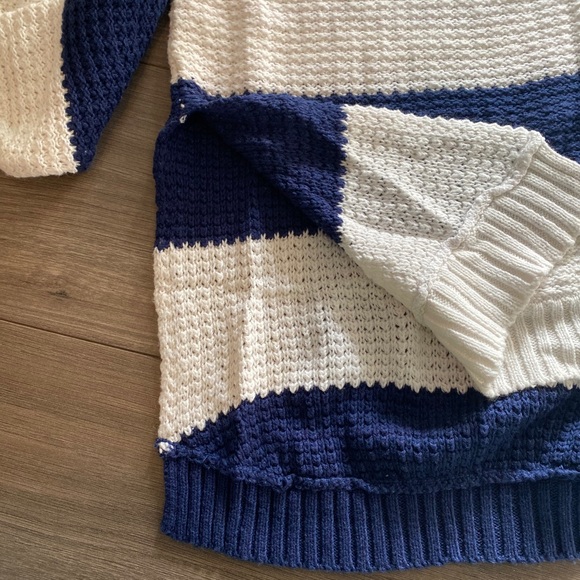 Sweater Bundle - Picture 2 of 3